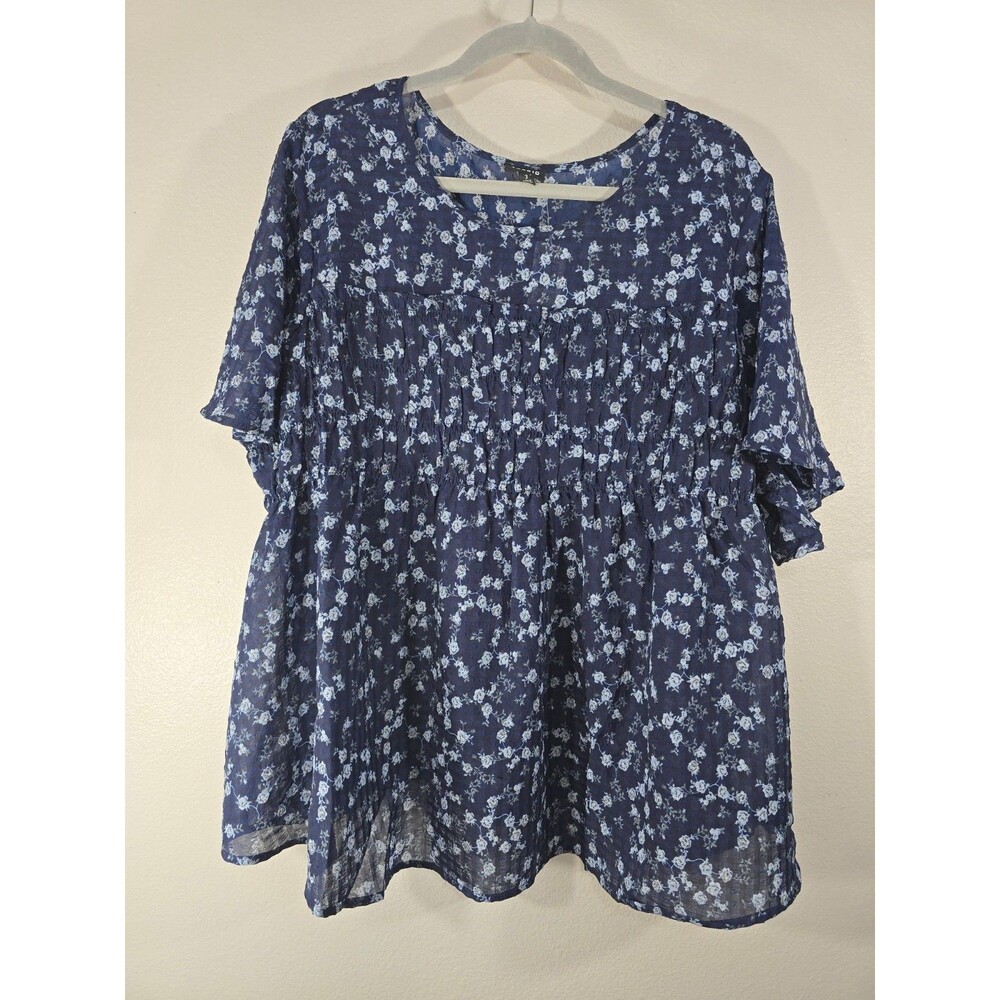 Torrid Plus size 3 3x Chiffon Smocked Detail Top Navy w/ Floral Cottagecore AF